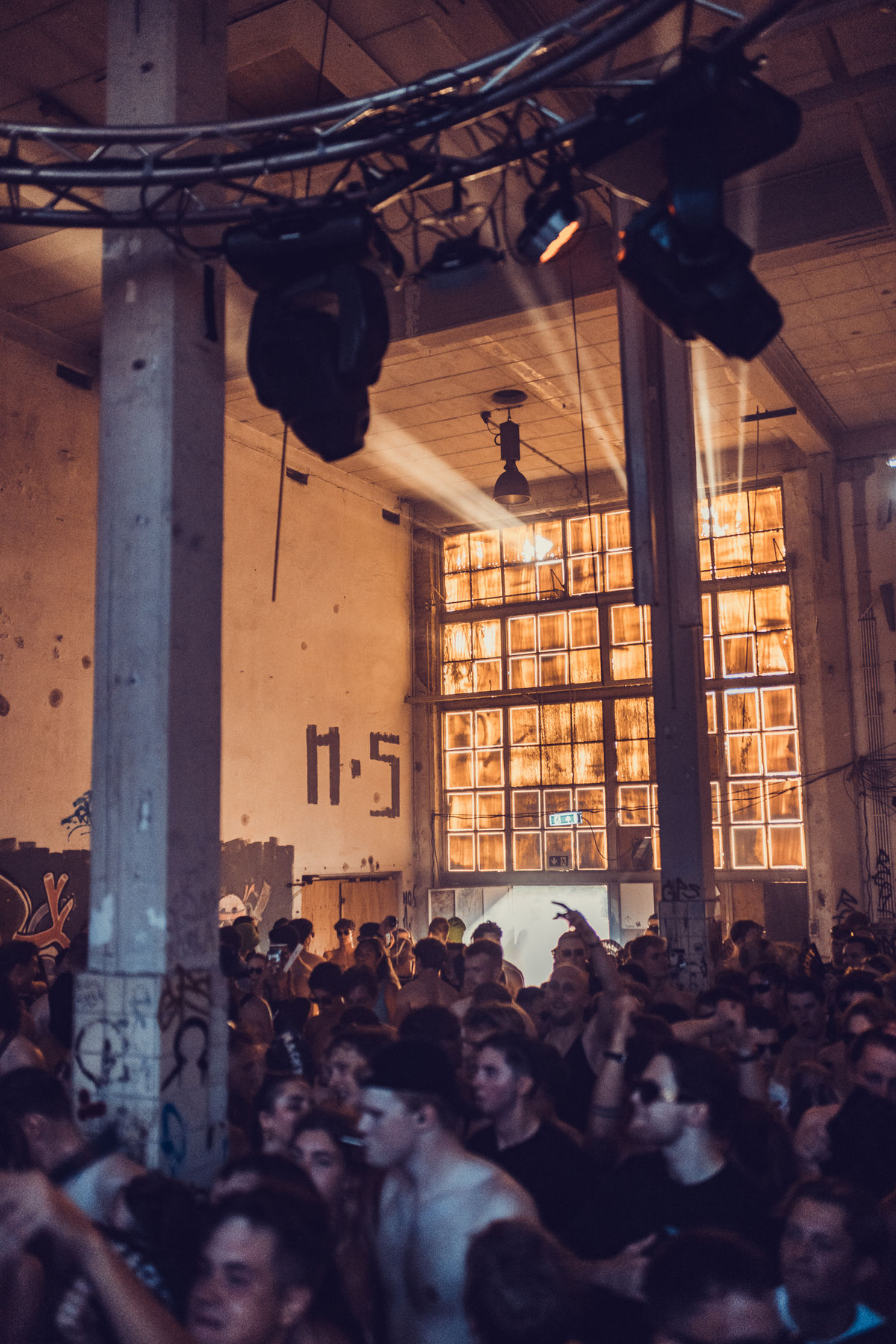 Loading... just a sec